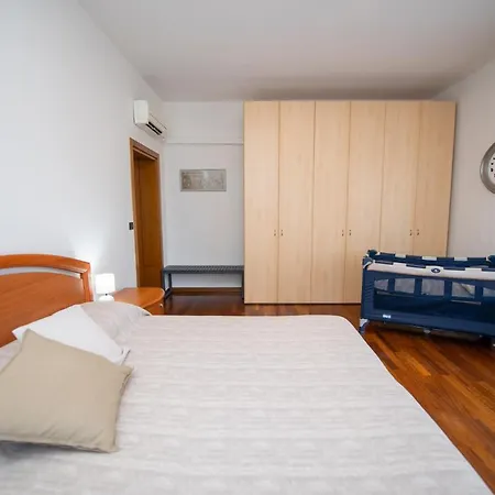 Il Cortiletto - Anna Apartment *