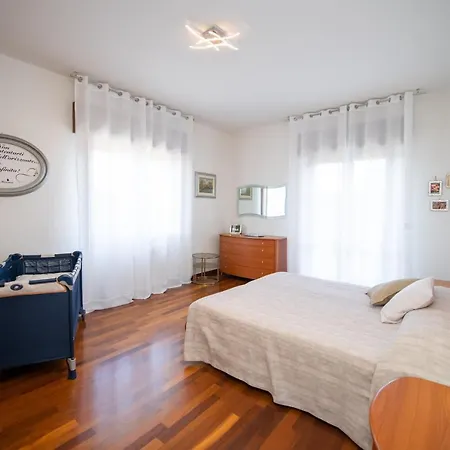 Apartment Il Cortiletto - Anna Manerba del Garda