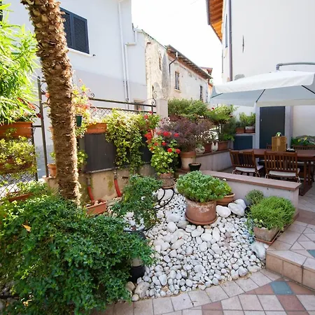 Il Cortiletto - Anna Apartment *